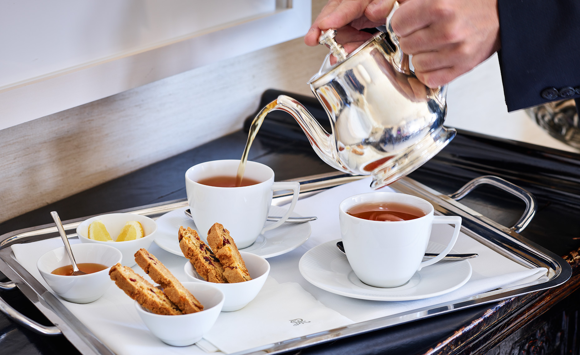 stregissfo_butlertea2